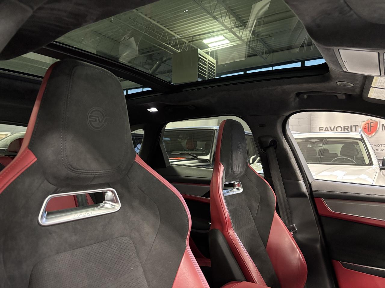 2021 Jaguar F-PACE P550 SVR|V8SUPERCHARGED|550HP|AWD|REDLEATHER|NAV|+ Photo