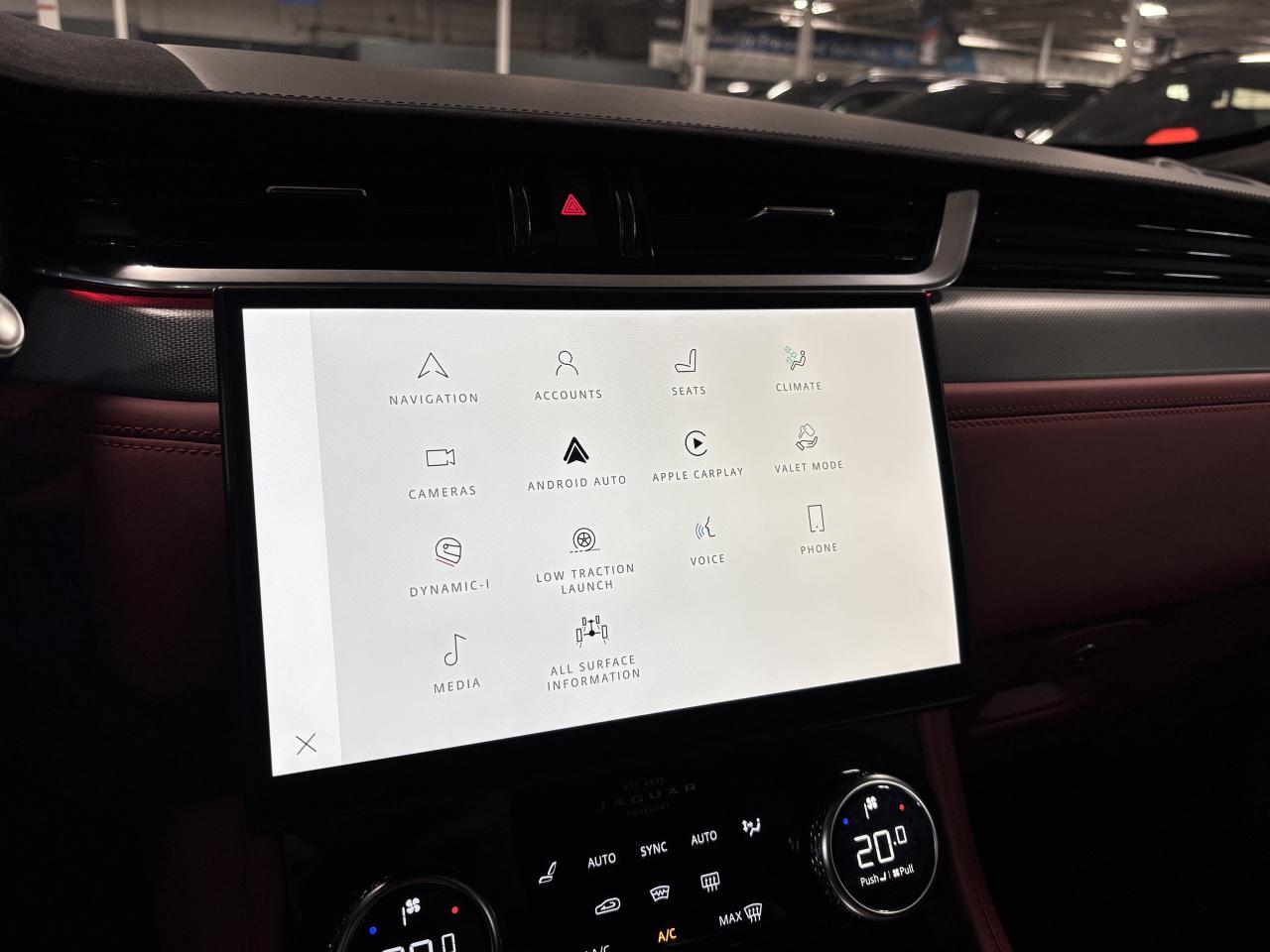 2021 Jaguar F-PACE P550 SVR|V8SUPERCHARGED|550HP|AWD|REDLEATHER|NAV|+ Photo