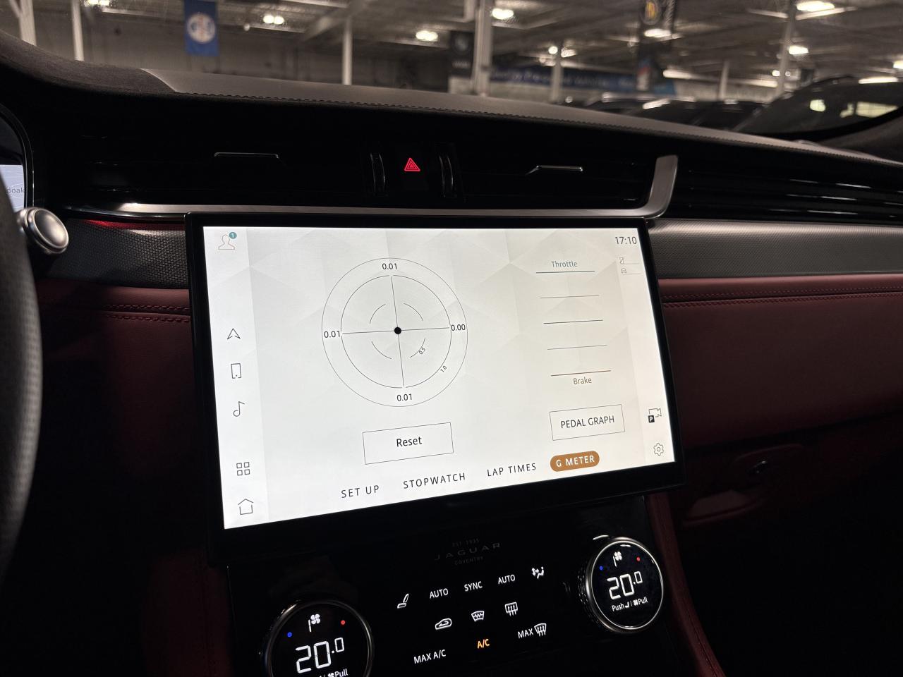 2021 Jaguar F-PACE P550 SVR|V8SUPERCHARGED|550HP|AWD|REDLEATHER|NAV|+ Photo