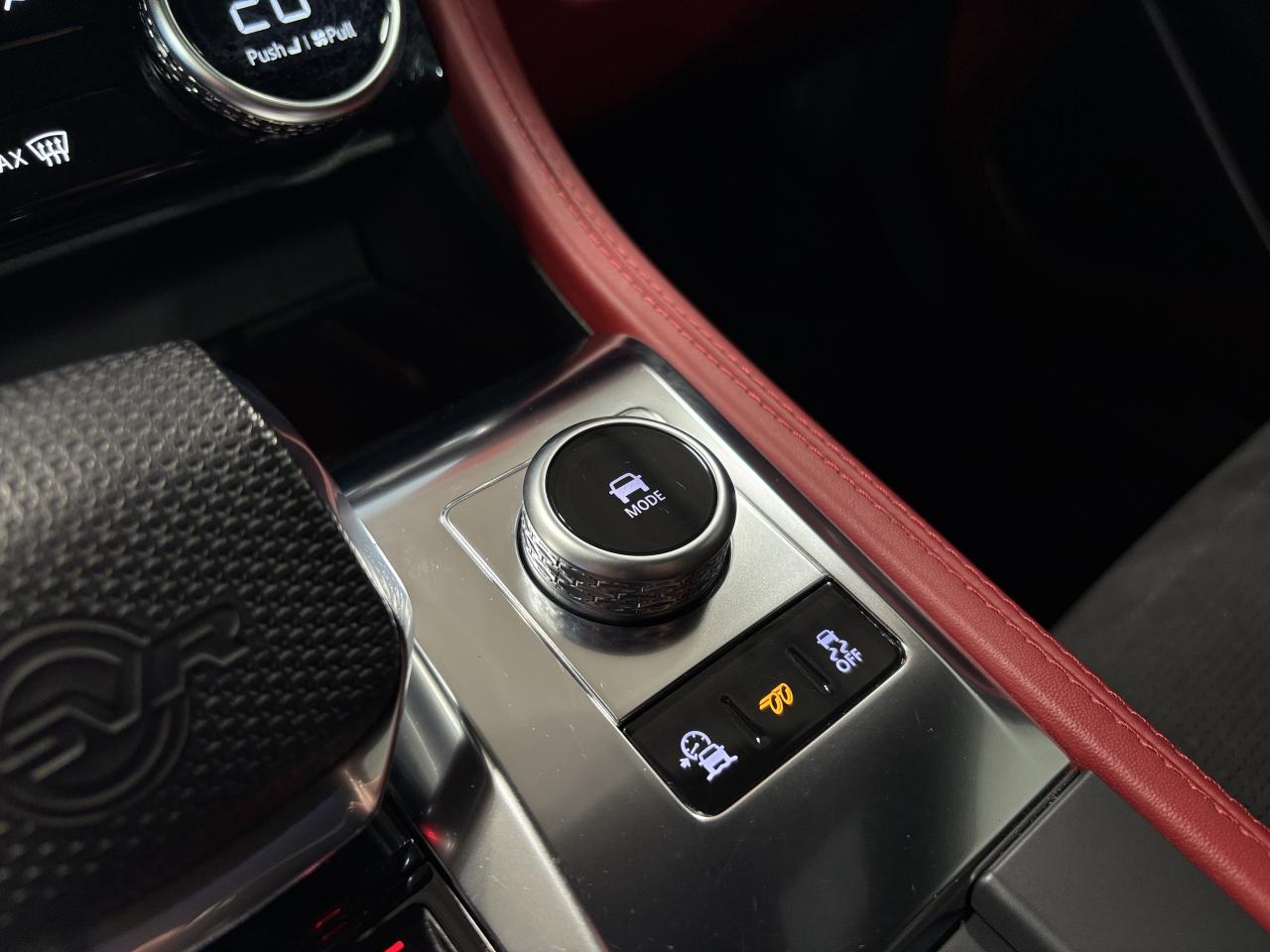 2021 Jaguar F-PACE P550 SVR|V8SUPERCHARGED|550HP|AWD|REDLEATHER|NAV|+ Photo