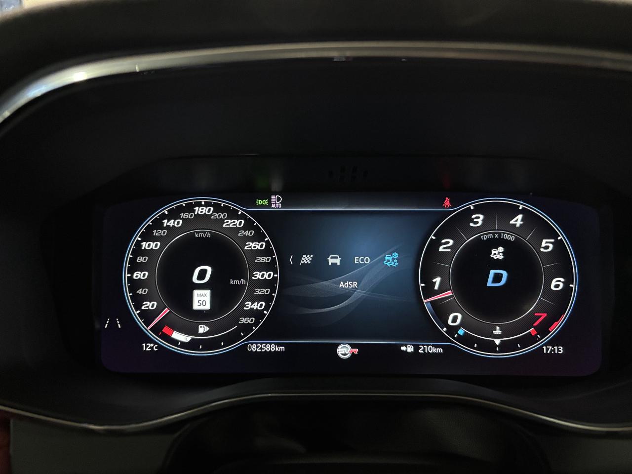 2021 Jaguar F-PACE P550 SVR|V8SUPERCHARGED|550HP|AWD|REDLEATHER|NAV|+ Photo