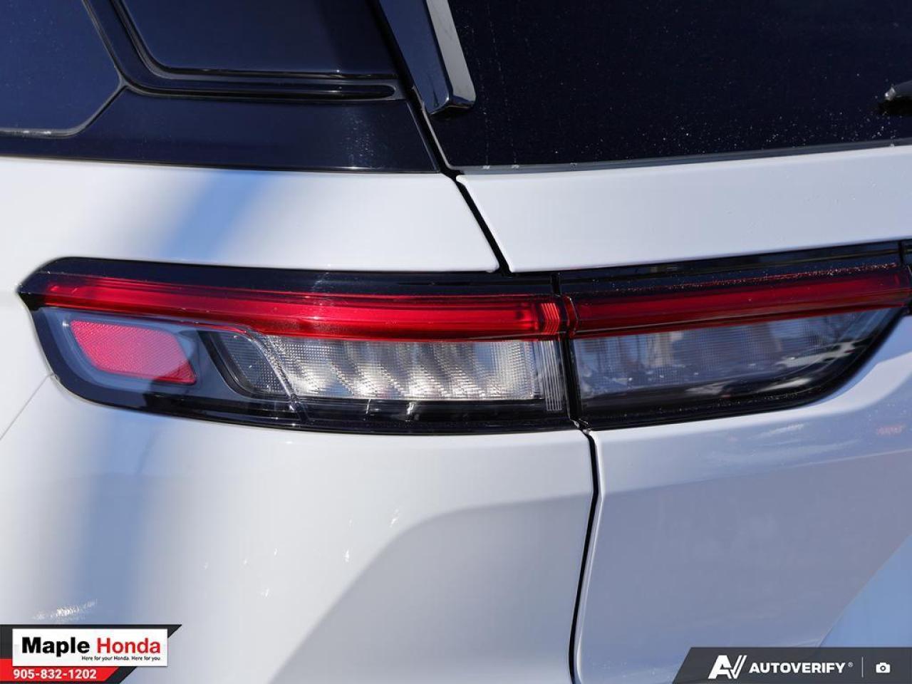 2022 Jeep Grand Cherokee Panoramic roof| Power Liftgate| God Condition| Low Photo