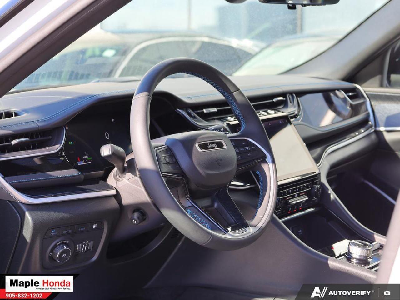 2022 Jeep Grand Cherokee Panoramic roof| Power Liftgate| God Condition| Low Photo