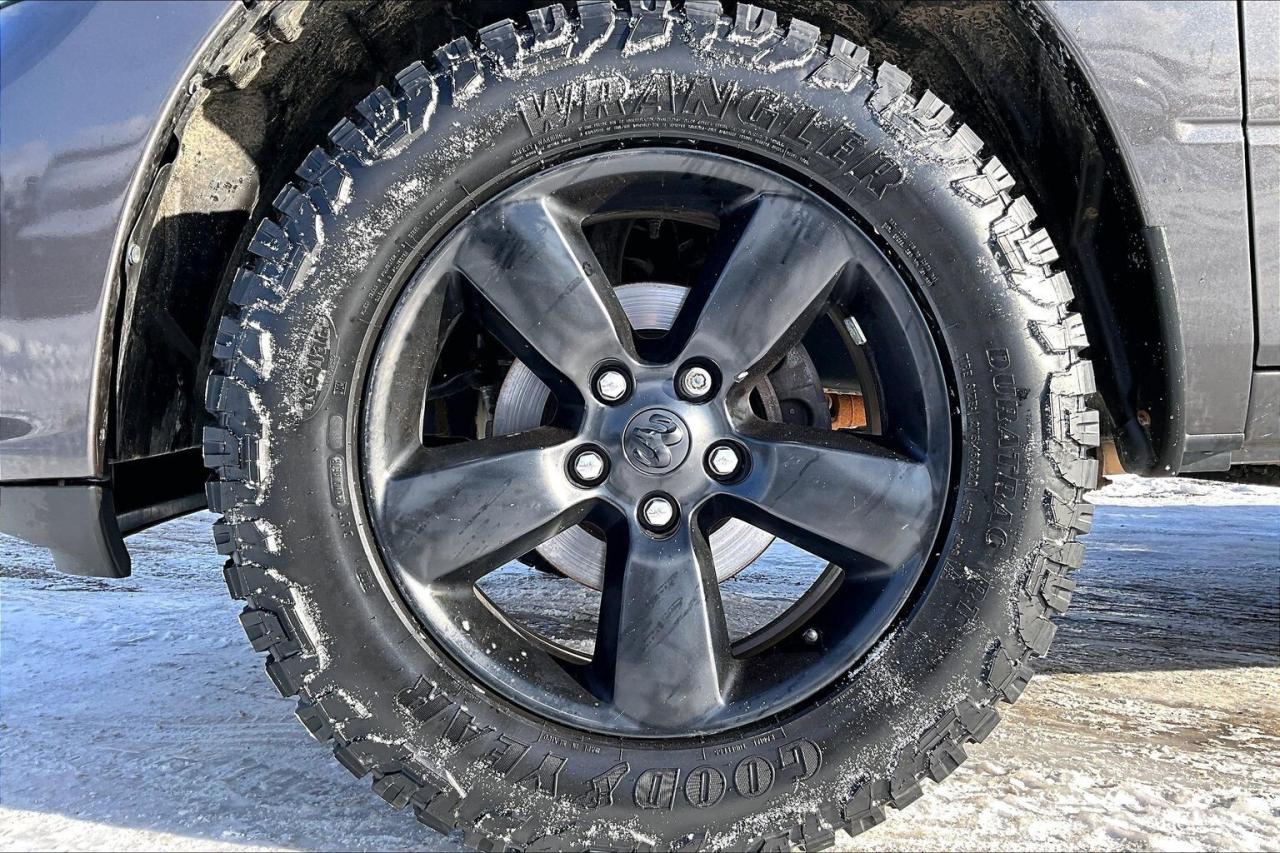 2021 RAM 1500 Classic Night Edition Quad | 6Seat | Liner Cover | 4X4 Photo