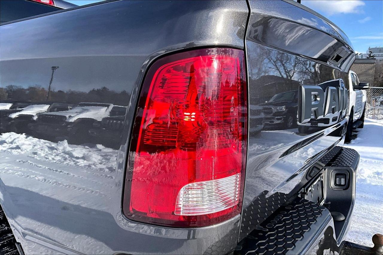 2021 RAM 1500 Classic Night Edition Quad | 6Seat | Liner Cover | 4X4 Photo