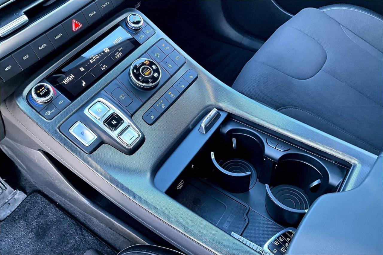 2025 Hyundai PALISADE Ultimate Calligraphy Night 7Seat AWD Photo