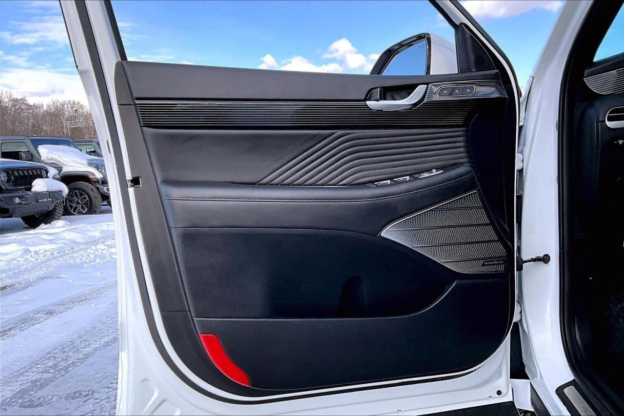 2025 Hyundai PALISADE Ultimate Calligraphy Night 7Seat AWD Photo