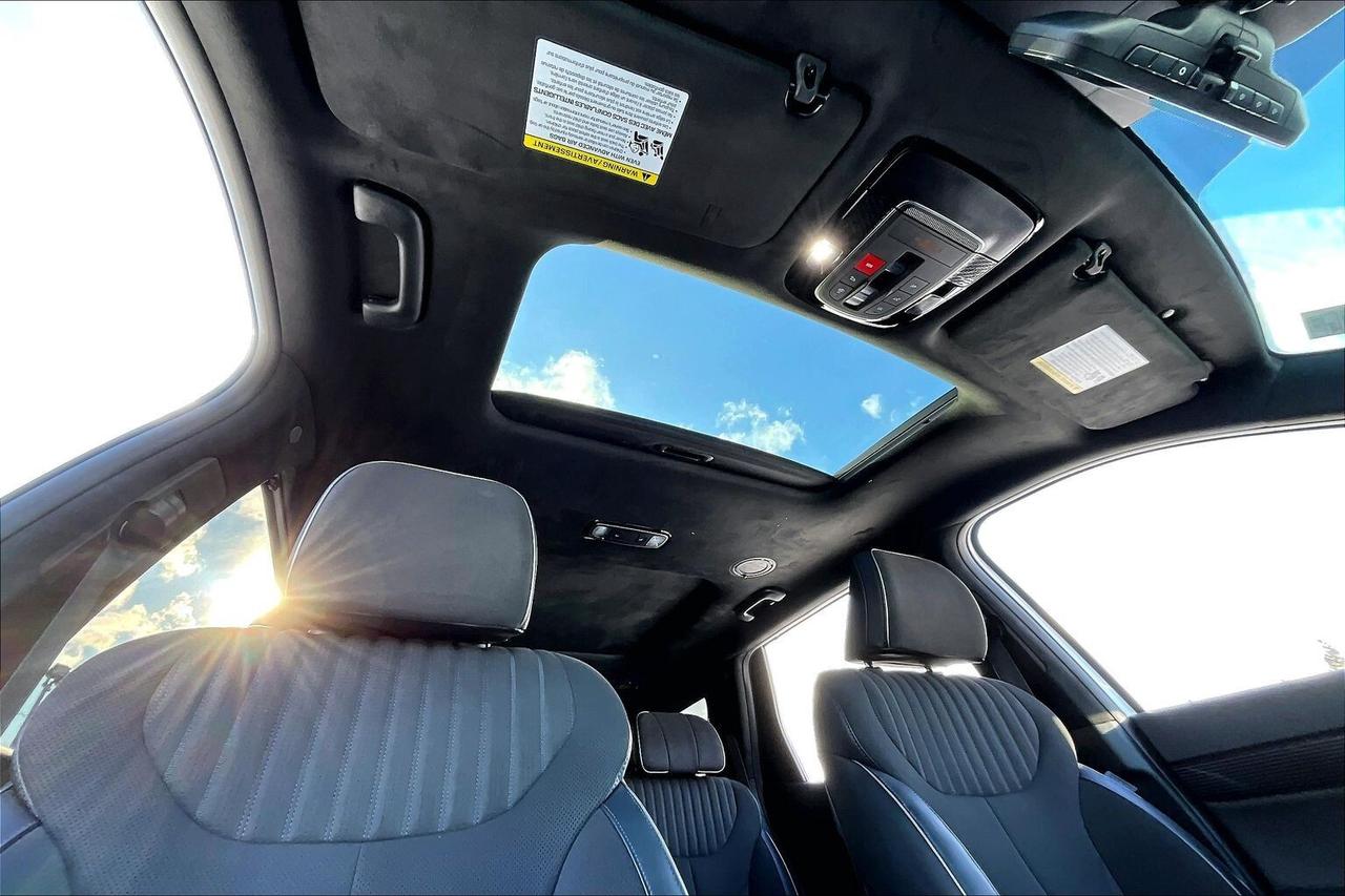 2025 Hyundai PALISADE Ultimate Calligraphy Night 7Seat AWD Photo