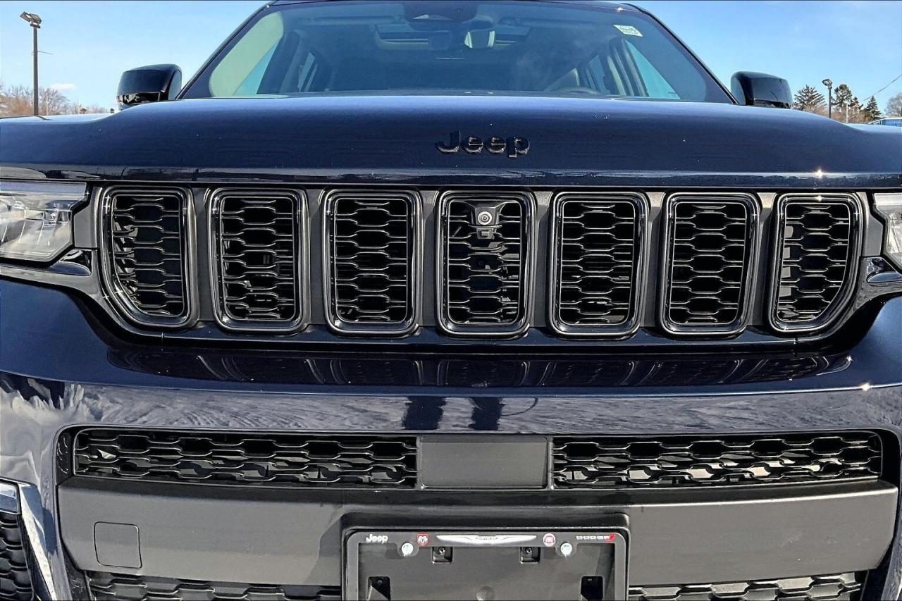 2024 Jeep Grand Cherokee L Limited |BlackAppearance |LuxTech |Panoroof |4X4 Photo