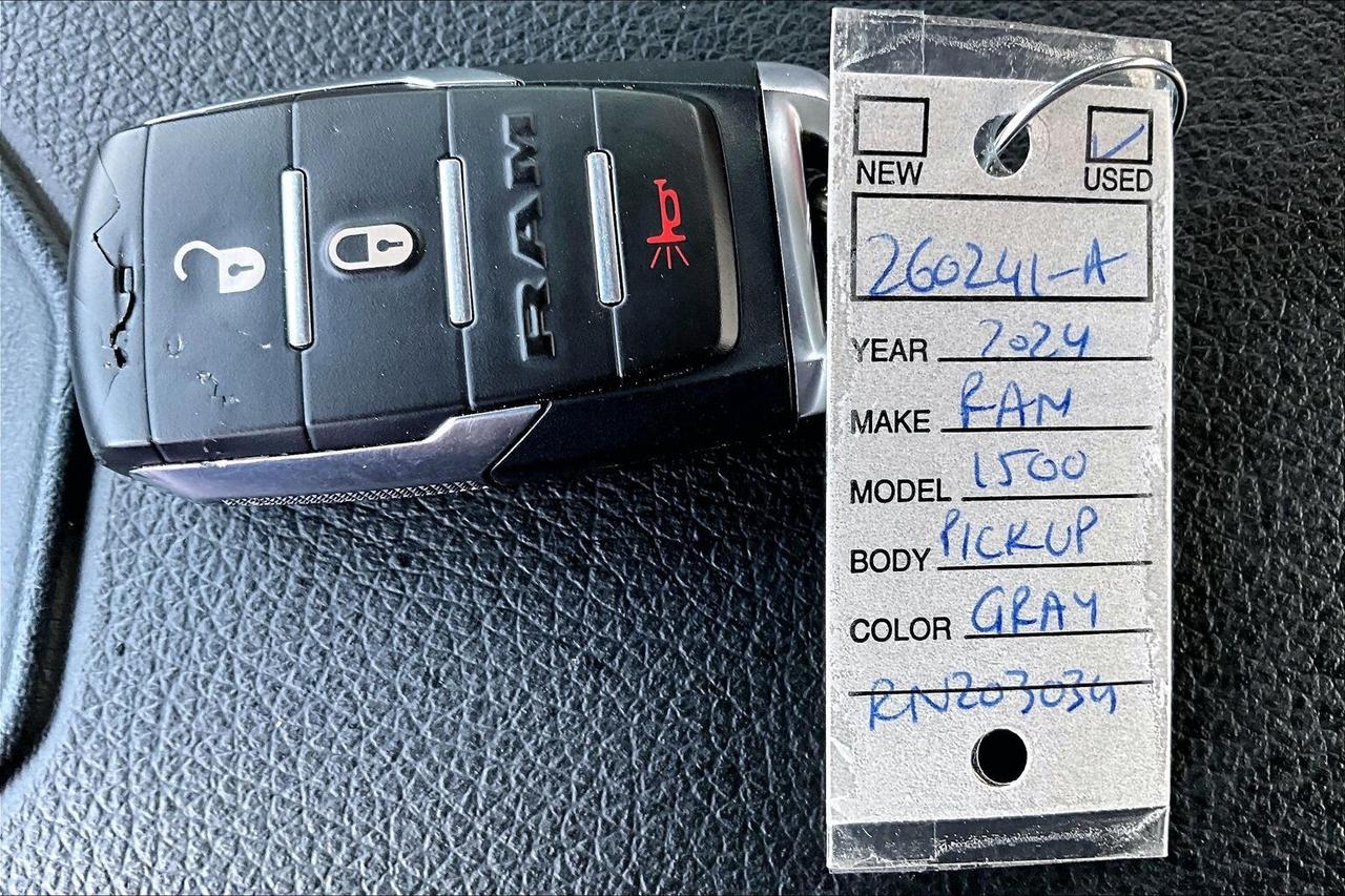 2024 RAM 1500 Rebel Crew Cab V8 | 8.4 Screen | Bed Liner | 4X4 Photo