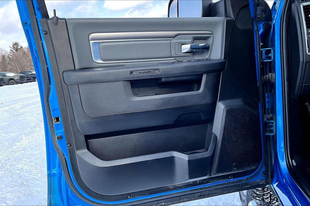 2022 RAM 1500 Classic SLT Plus Crew Cab | 6'4" Bed | Max Tow Pkg | 4X4 Photo