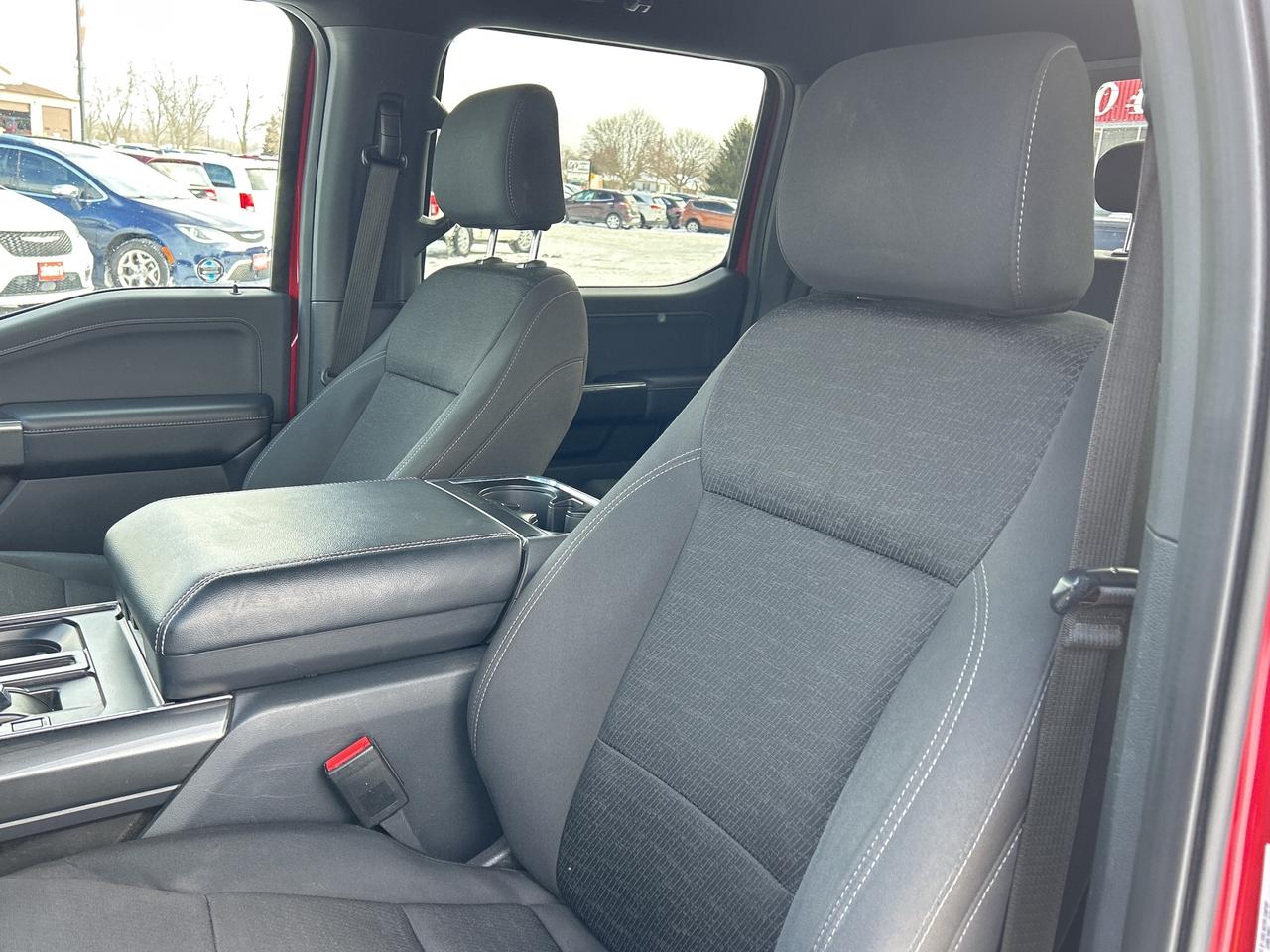 2022 Ford F-150 XLT SPORT, FX4, CLEAN CARFAX, REMOTE START! - Photo #11