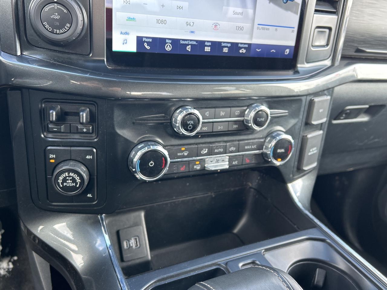 2022 Ford F-150 XLT SPORT, FX4, CLEAN CARFAX, REMOTE START! - Photo #18