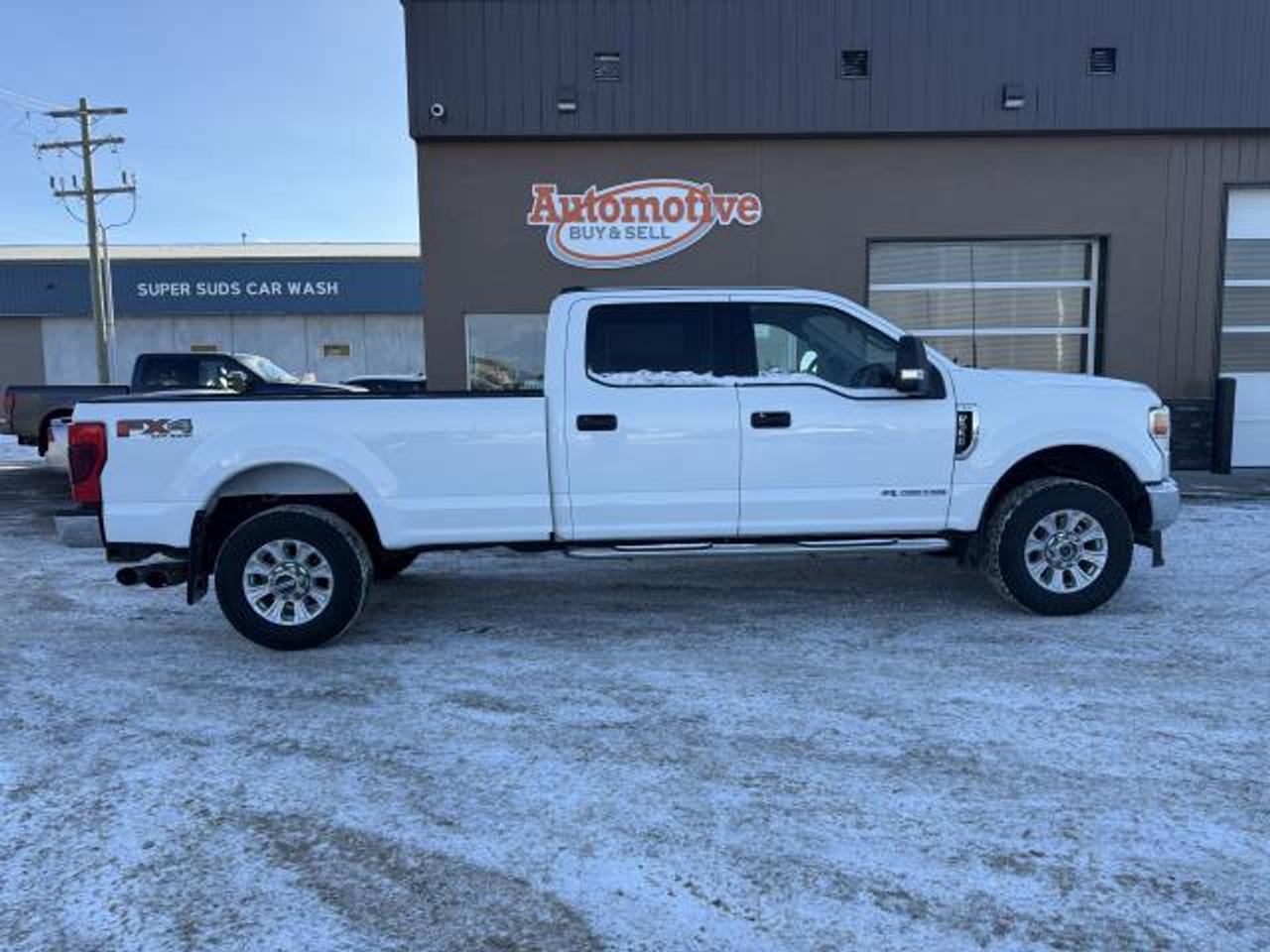 Used 2022 Ford F-350 SD XLT CREW CAB LONG BE for sale in Stettler, AB
