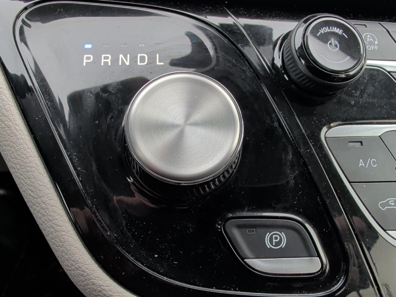 2023 Chrysler Pacifica Touring L  - Apple CarPlay - $99.93 /Wk Photo