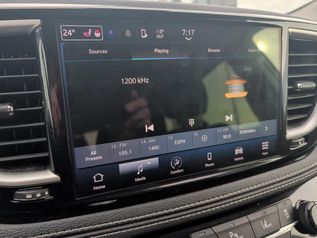 2023 Chrysler Pacifica Touring L  - Apple CarPlay - $99.93 /Wk Photo