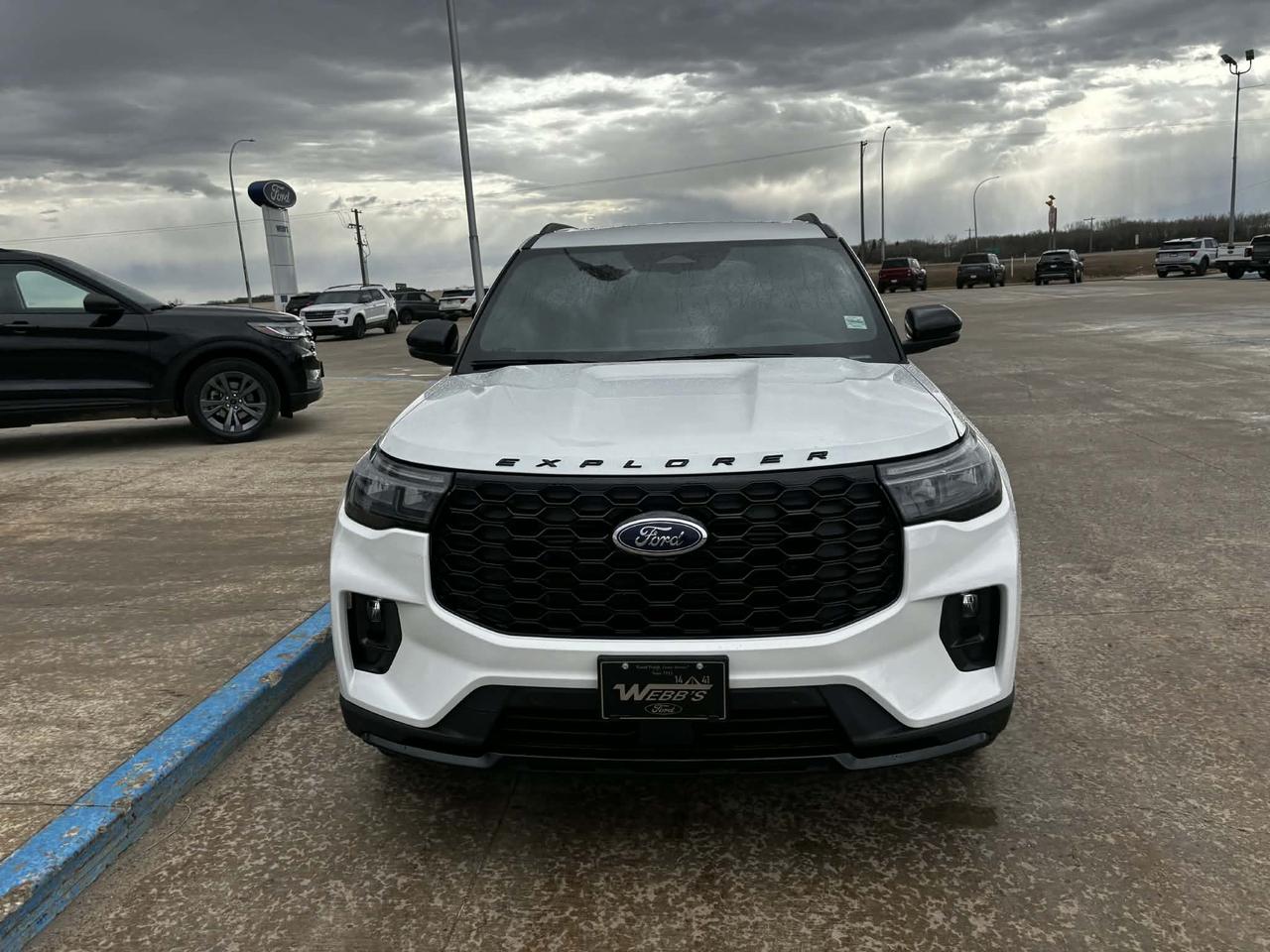 2026 Ford Explorer ST-Line 4WD Photo1