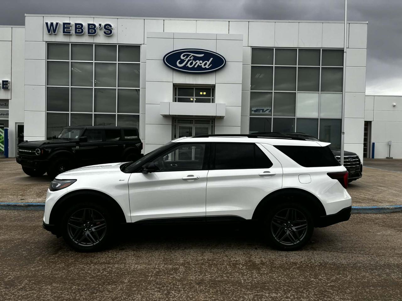 2026 Ford Explorer ST-Line 4WD Photo4
