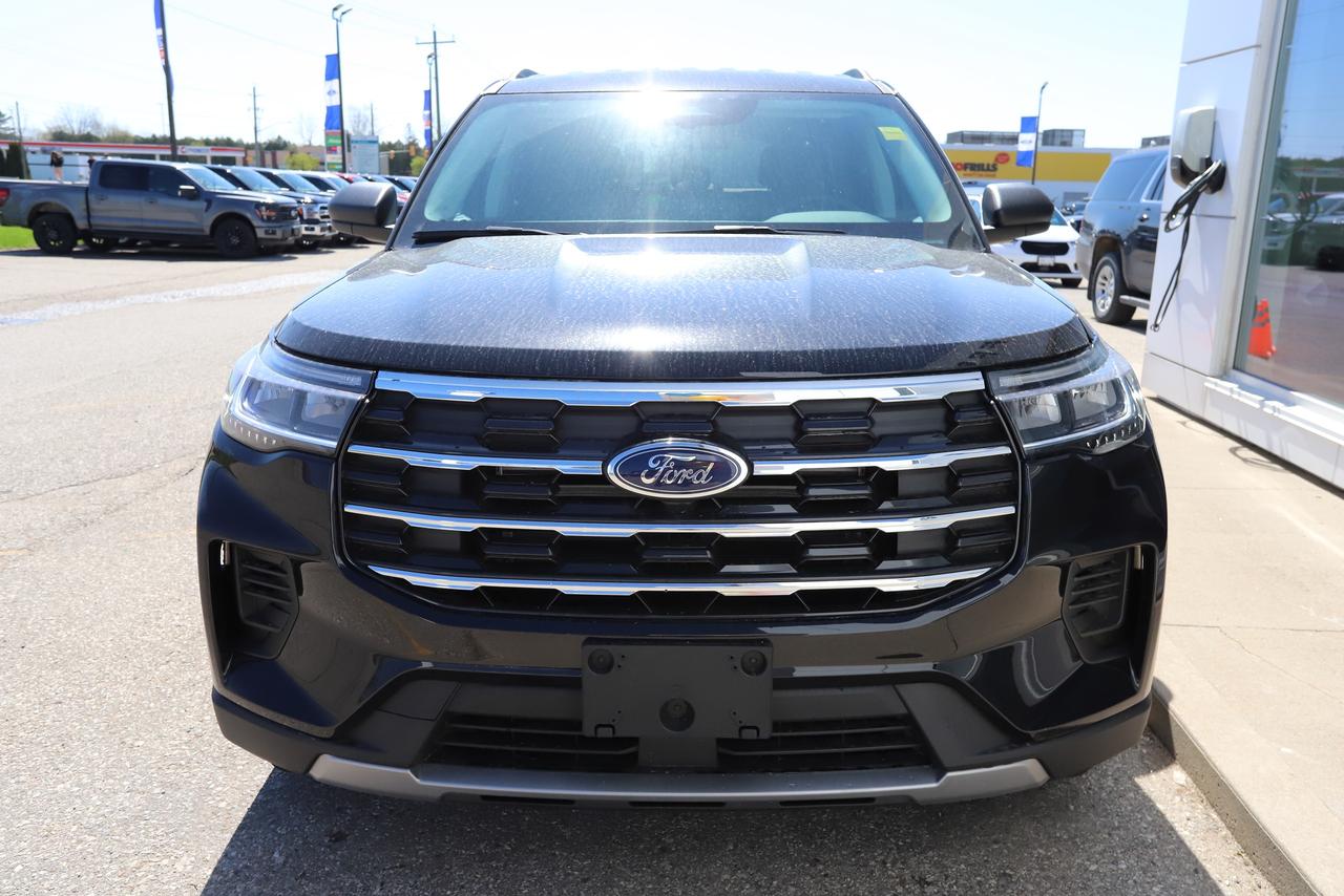 2026 Ford Explorer Active w/200A Pkg 4WD Photo