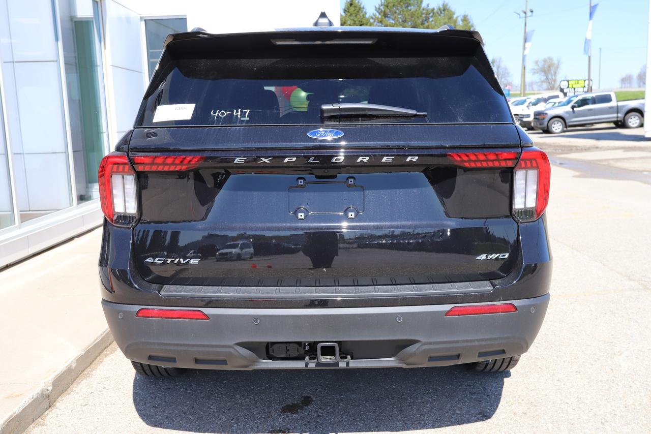 2026 Ford Explorer Active w/200A Pkg 4WD Photo