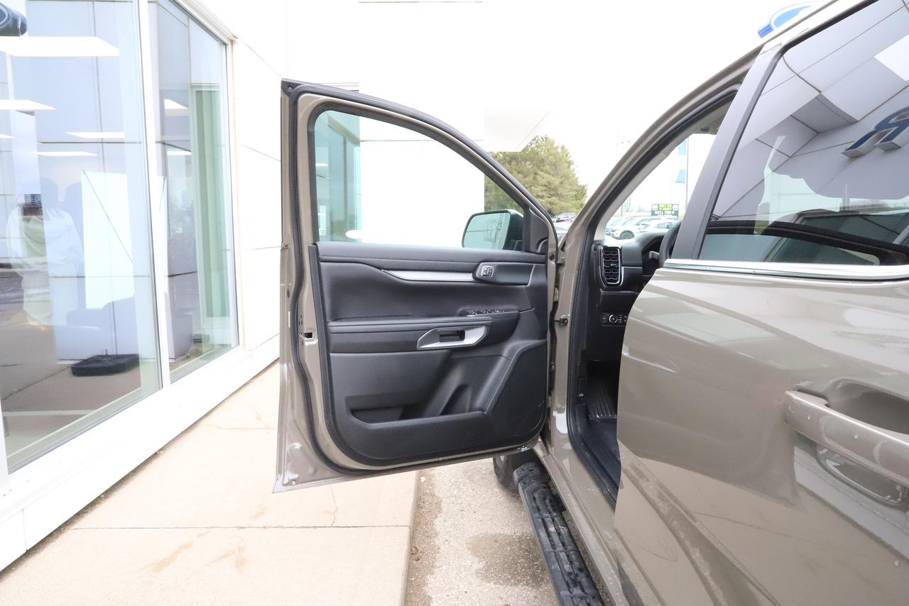 2026 Ford Ranger LARIAT 4WD SuperCrew 5' Box Photo
