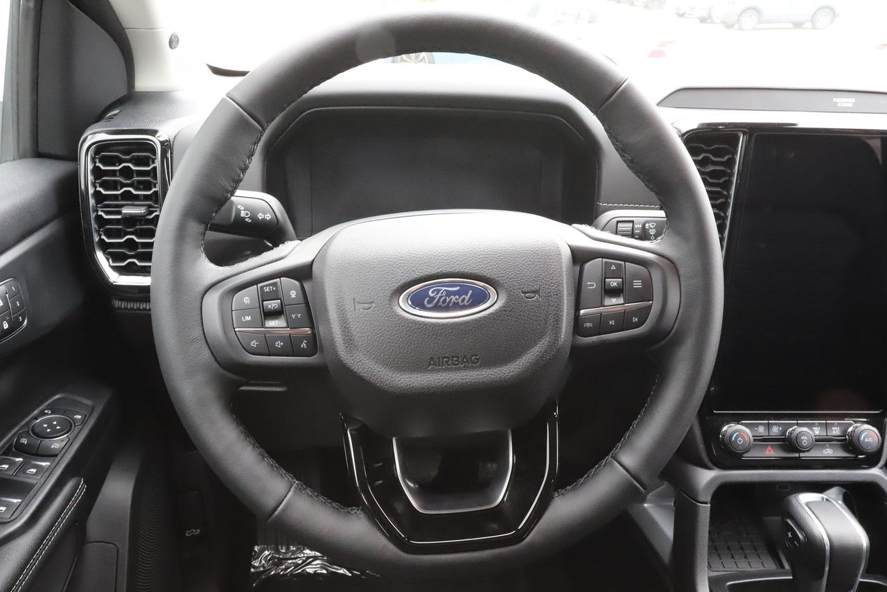 2026 Ford Ranger LARIAT 4WD SuperCrew 5' Box Photo