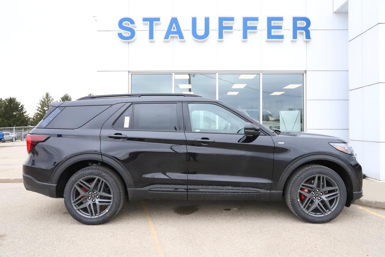 2026 Ford Explorer ST-Line 4WD Photo2