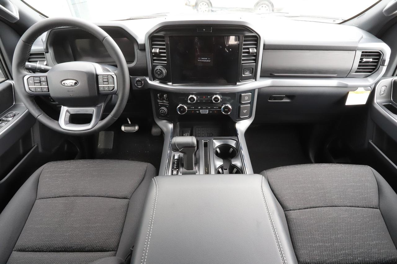 2026 Ford F-150 XLT 4WD SuperCrew 5.5' Box Photo