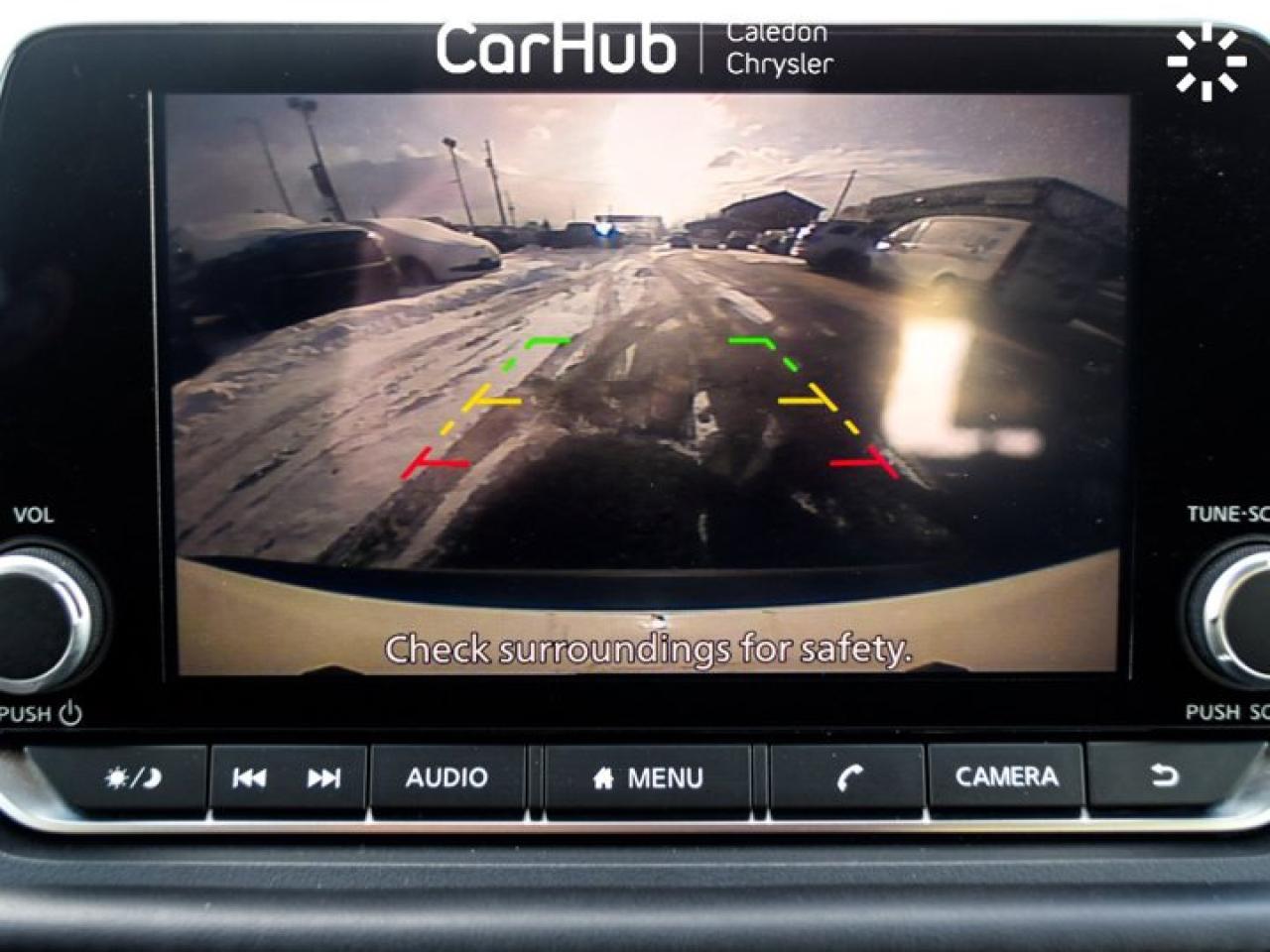 2023 Nissan Rogue S AWD Blind Spot Heated Front Seats Apple Car play 17"Alloy Photo