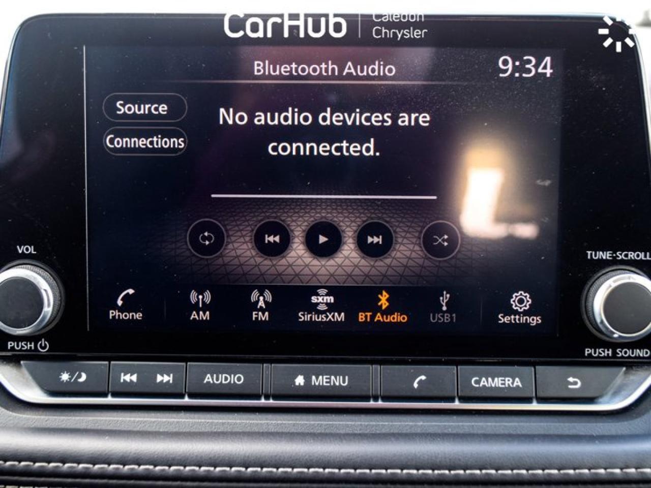 2023 Nissan Rogue S AWD Blind Spot Heated Front Seats Apple Car play 17"Alloy Photo