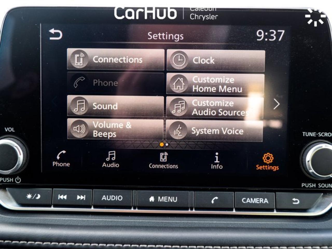 2023 Nissan Rogue S AWD Blind Spot Heated Front Seats Apple Car play 17"Alloy Photo