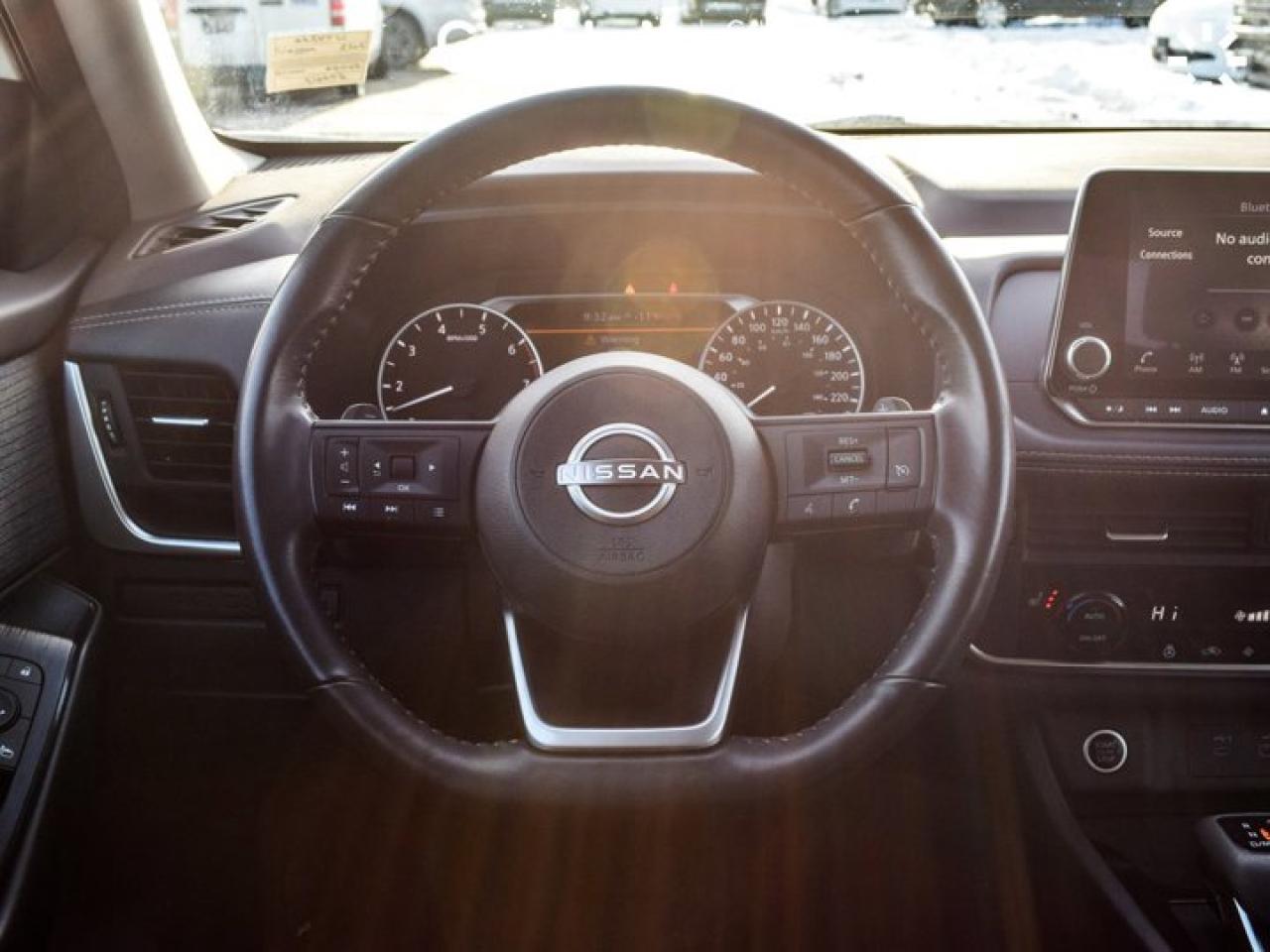 2023 Nissan Rogue S AWD Blind Spot Heated Front Seats Apple Car play 17"Alloy Photo