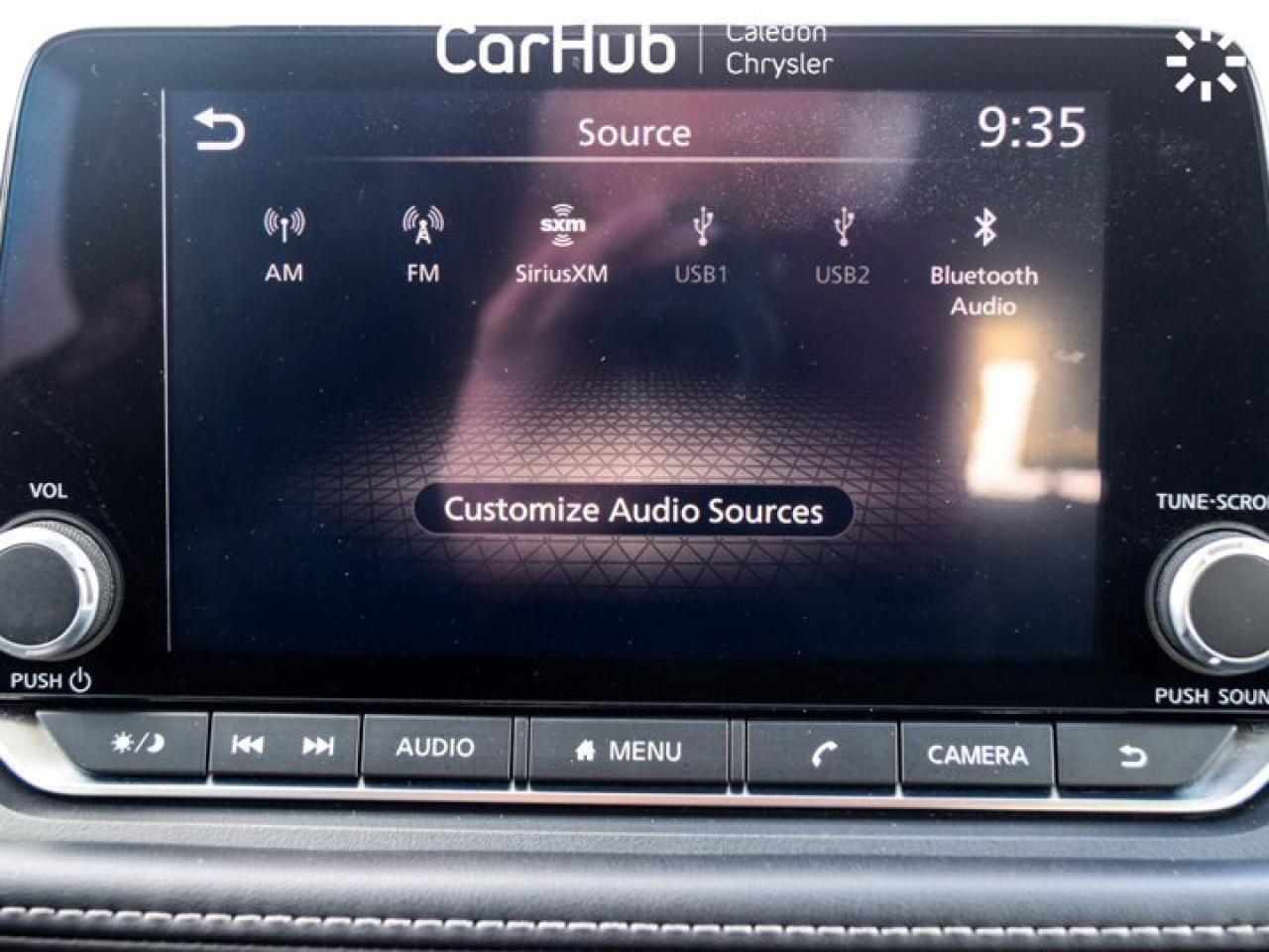 2023 Nissan Rogue S AWD Blind Spot Heated Front Seats Apple Car play 17"Alloy Photo