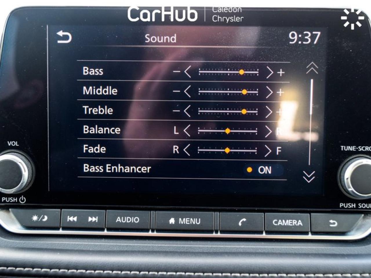 2023 Nissan Rogue S AWD Blind Spot Heated Front Seats Apple Car play 17"Alloy Photo