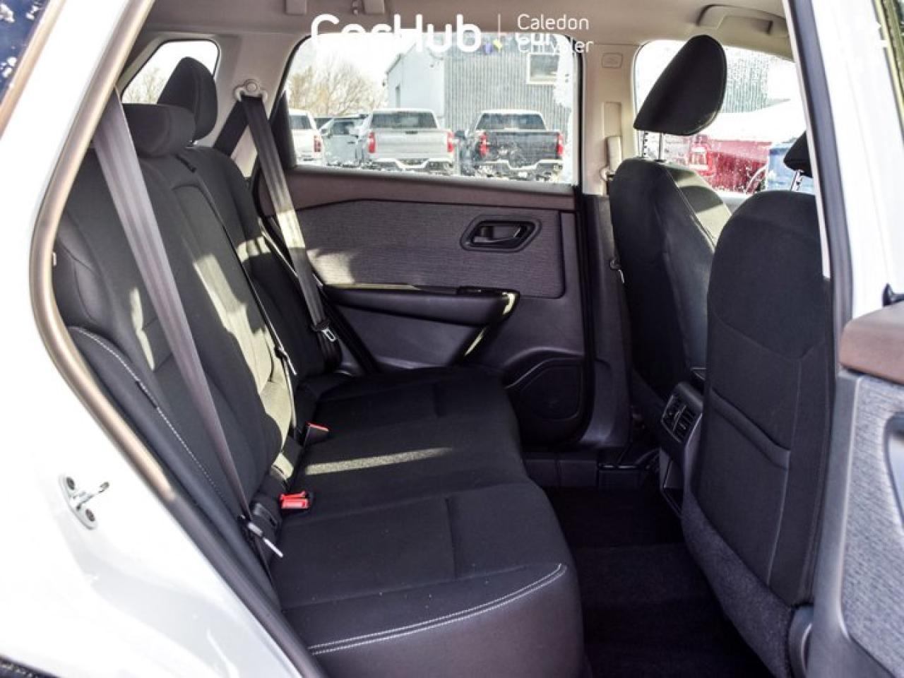 2023 Nissan Rogue S AWD Blind Spot Heated Front Seats Apple Car play 17"Alloy Photo