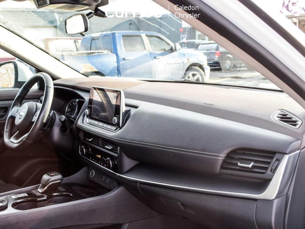 2023 Nissan Rogue S AWD Blind Spot Heated Front Seats Apple Car play 17"Alloy Photo