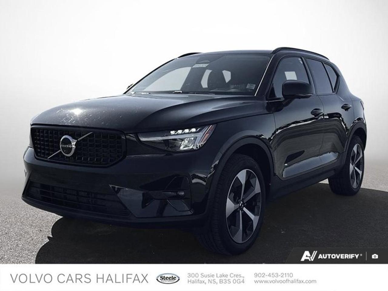 Small SUV 4WD, B5 AWD Plus Dark Theme, 8-Speed Automatic w/OD, Intercooled Turbo Gas/Electric I-4 2.0 L/120