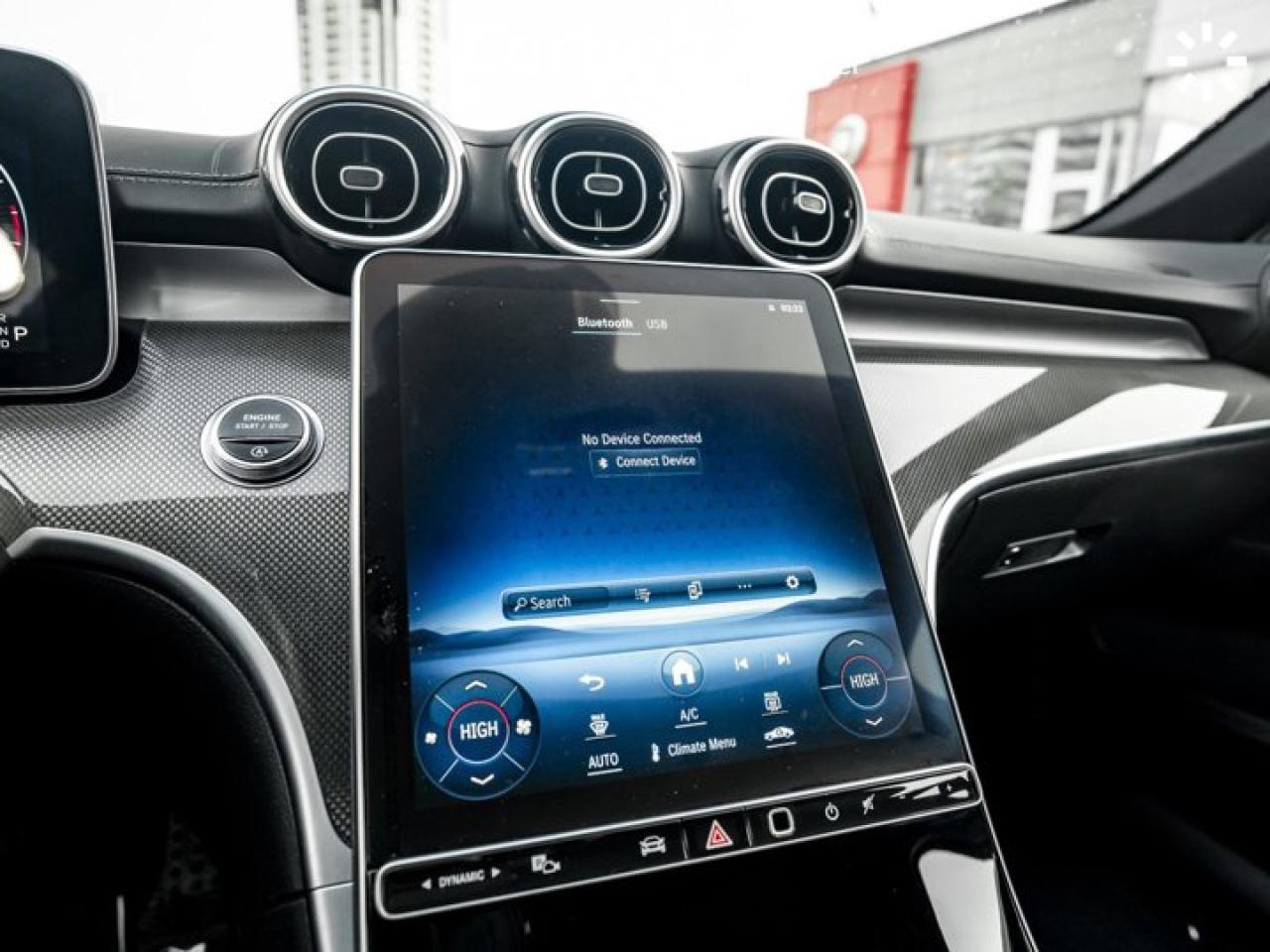 2024 Mercedes-Benz C-Class C 300 AMG Package Panoroof Navi 360 Cam Blind Spot Assist Photo