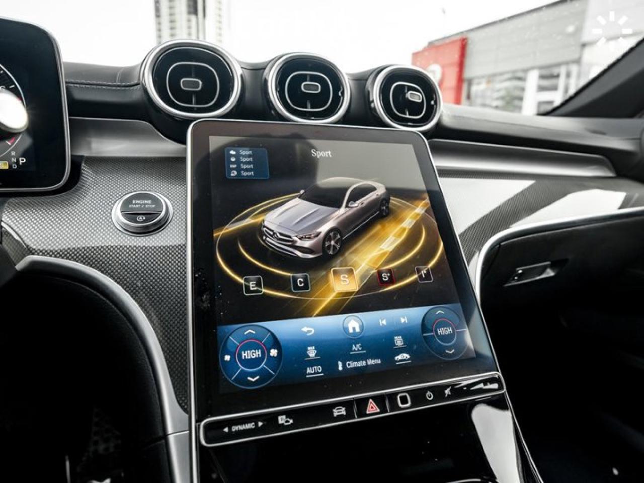 2024 Mercedes-Benz C-Class C 300 AMG Package Panoroof Navi 360 Cam Blind Spot Assist Photo