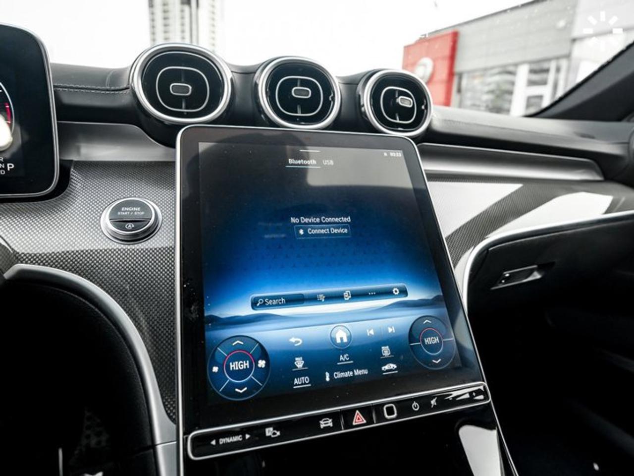 2024 Mercedes-Benz C-Class C 300 AMG Package Panoroof Navi 360 Cam Blind Spot Assist Photo