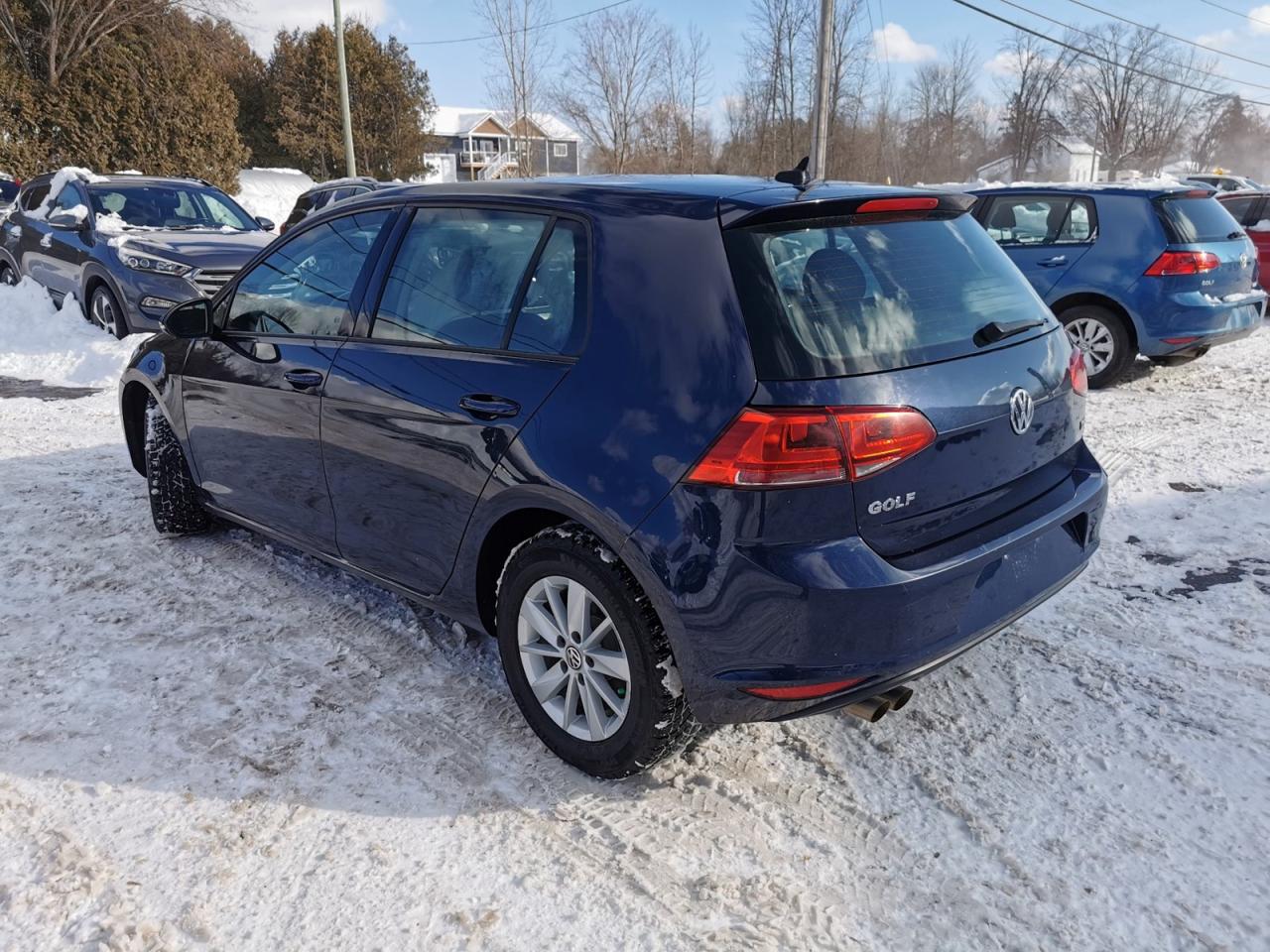 2016 Volkswagen Golf COMFORTLINE Photo2