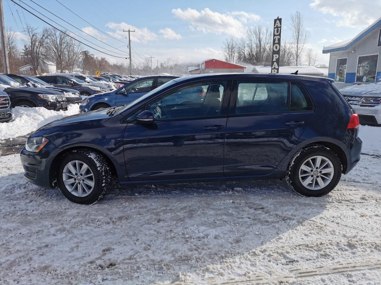 2016 Volkswagen Golf COMFORTLINE Photo