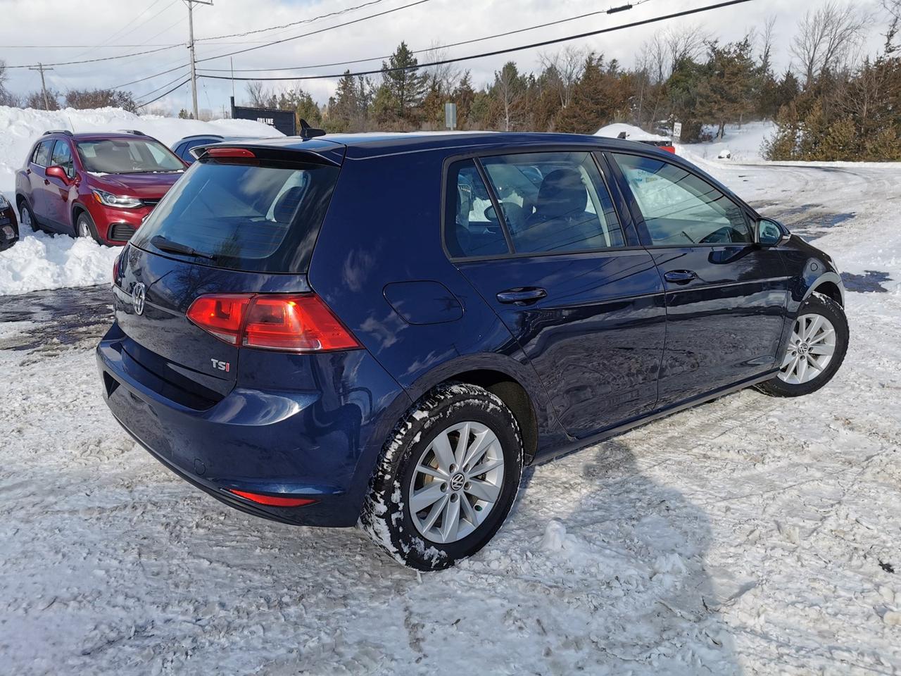 2016 Volkswagen Golf COMFORTLINE Photo