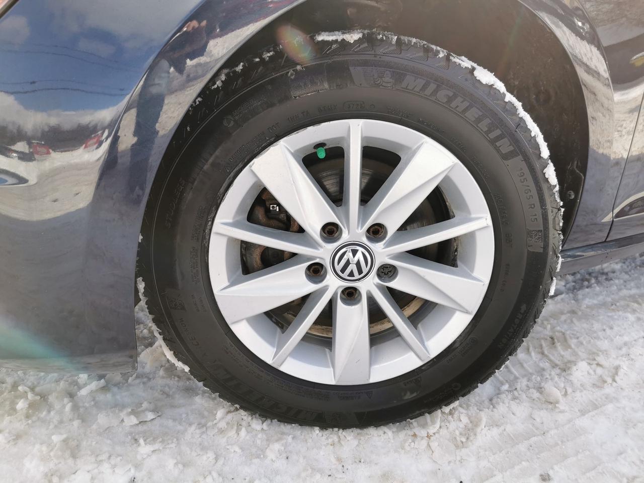 2016 Volkswagen Golf COMFORTLINE Photo