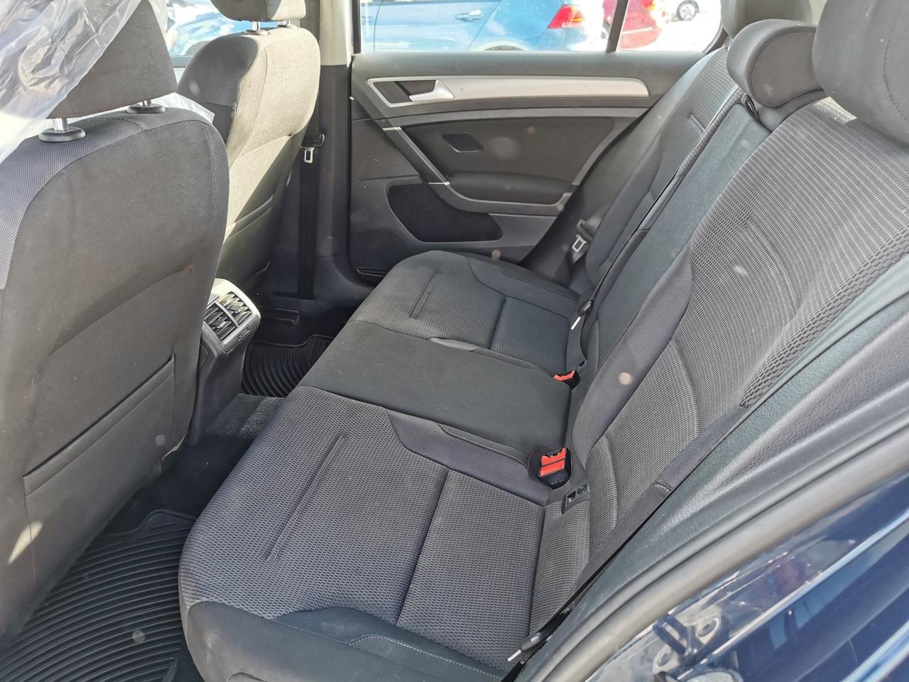 2016 Volkswagen Golf COMFORTLINE Photo