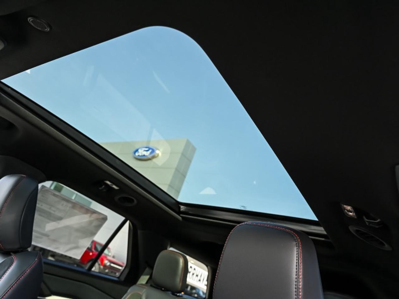 2026 Ford Explorer ST Photo