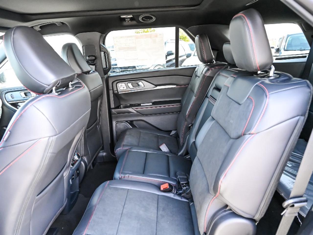 2026 Ford Explorer ST Photo