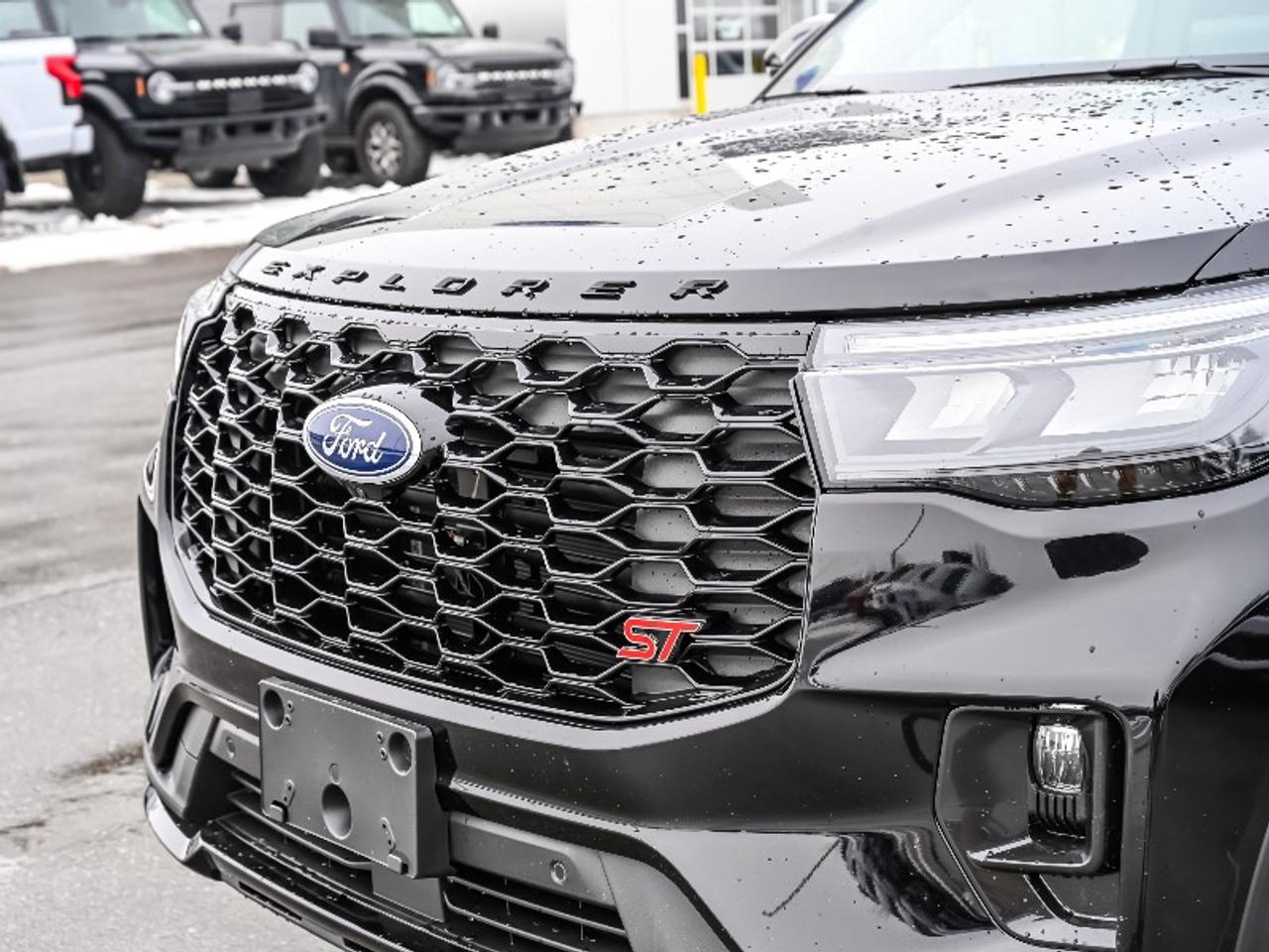 2026 Ford Explorer ST Photo