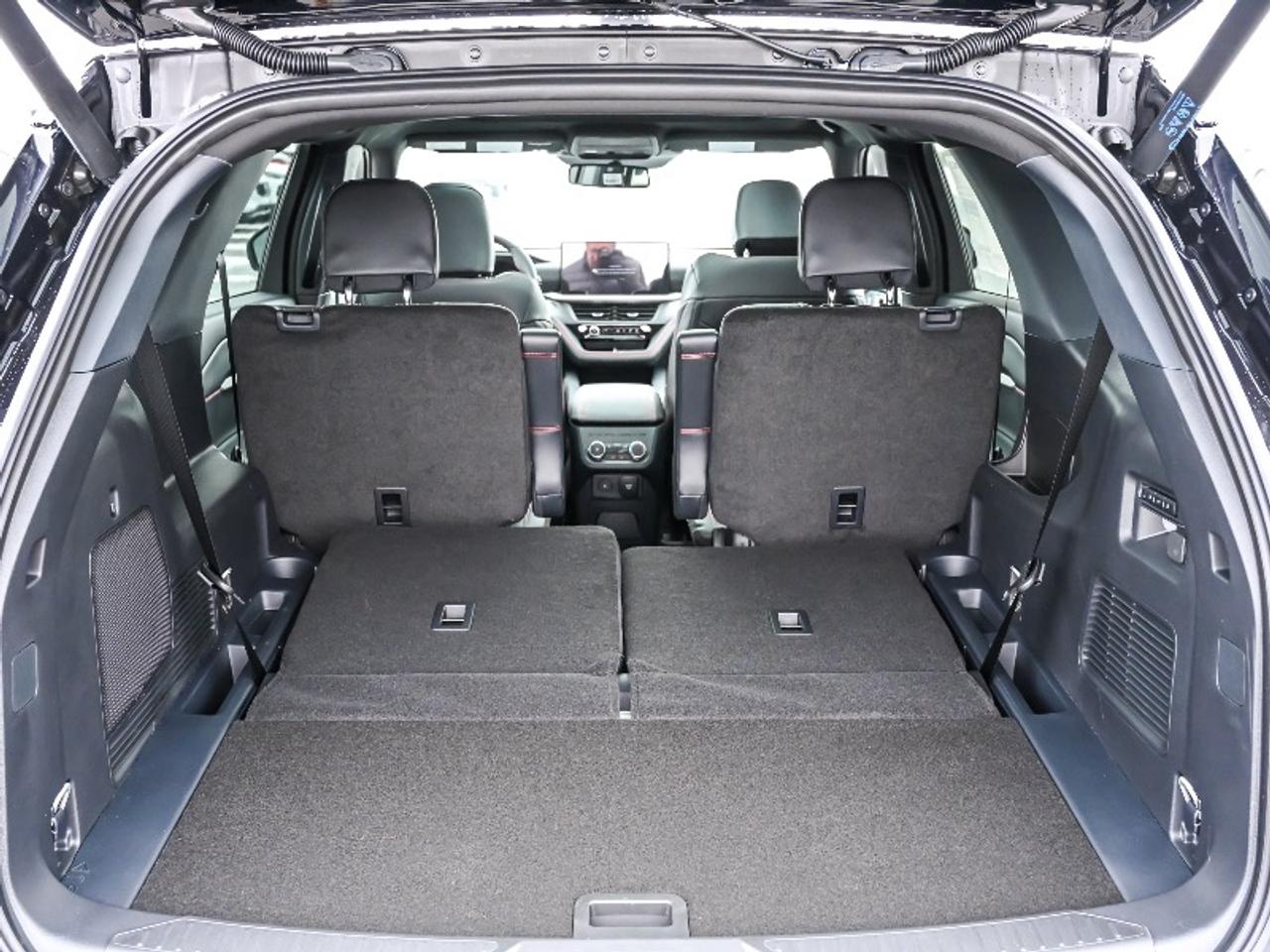2026 Ford Explorer ST Photo