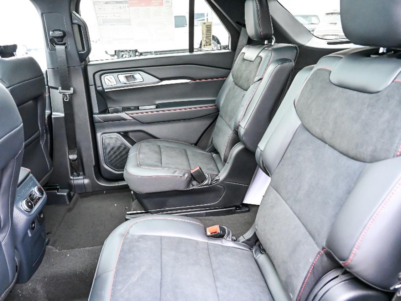2026 Ford Explorer ST Photo